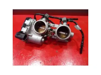 Corps injection droit APRILIA RSV 1000 R TUONO 2011 - 2013