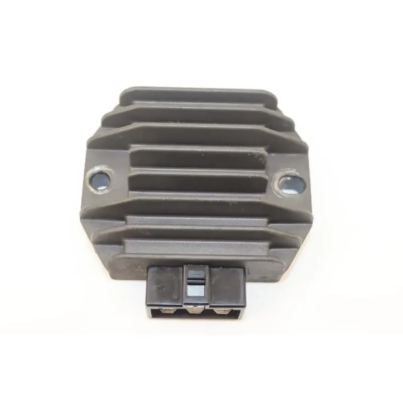 Regulateur charge batterie PIAGGIO X8 125 2004 - 2007