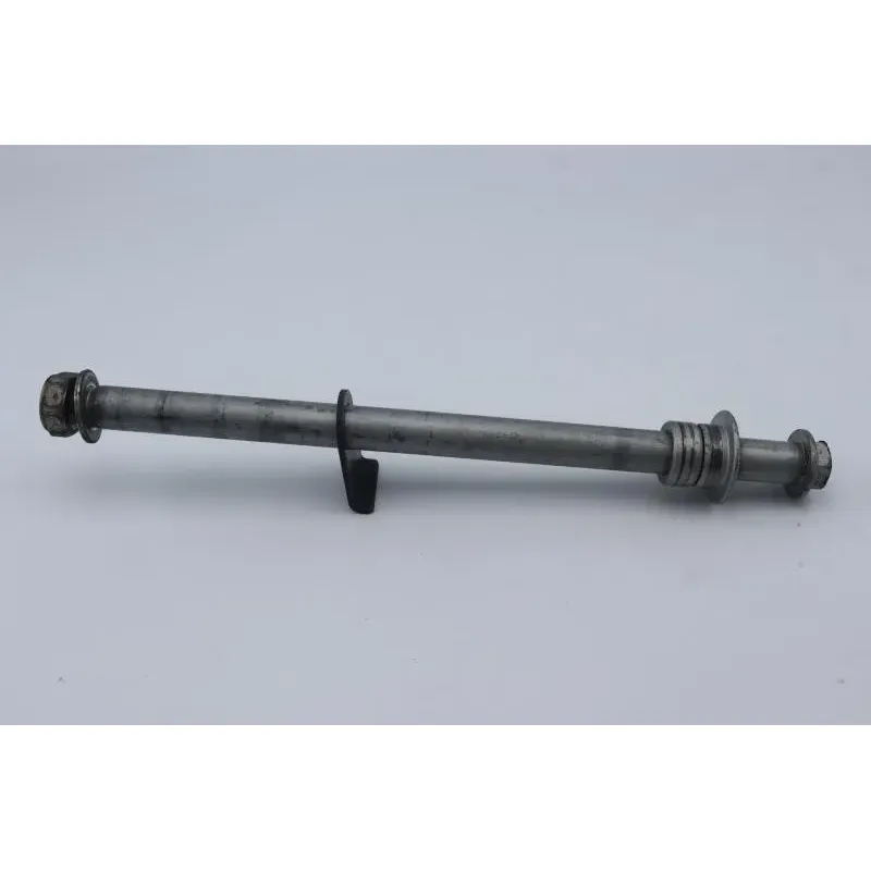 Axe de roue arriere HONDA CBF 500 2004 - 2007