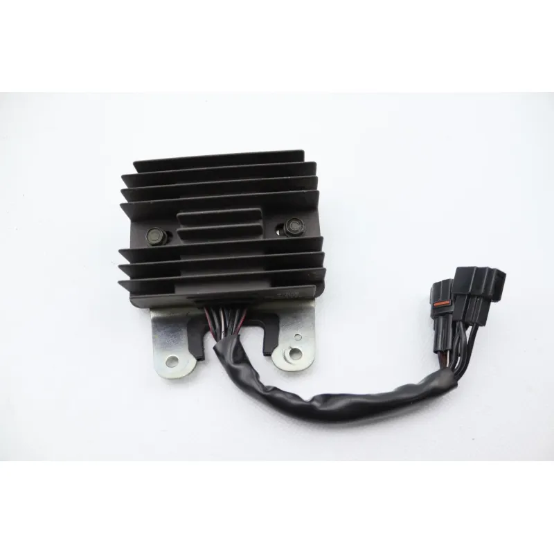 Regulateur charge batterie SUZUKI GSXR 750 2008 - 2010