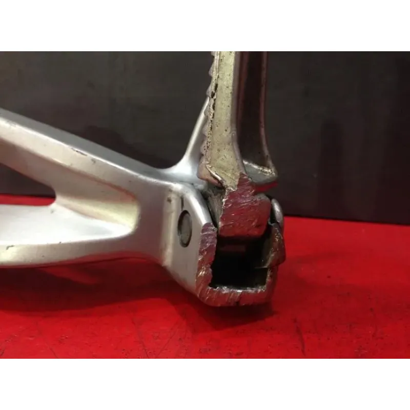 Platine arriere gauche SUZUKI GSXR 750 2000 - 2003