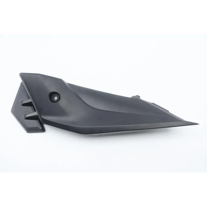 Demi flanc selle gauche SUZUKI GSXS 750 ABS 2017 - 2021