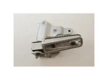 Repose pieds arriere gauche YAMAHA 100 AEROX