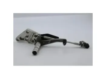 Platine avant gauche SUZUKI GSXR 1300 HAYABUSA 1999 - 2007