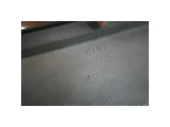 Demi flanc selle droit APRILIA ATLANTIC 125 2010 - 2012