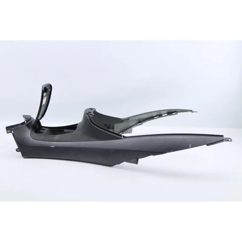 Cache carenage centrale marche pieds plancher PIAGGIO MP3 400 ABS 2020 - 2021