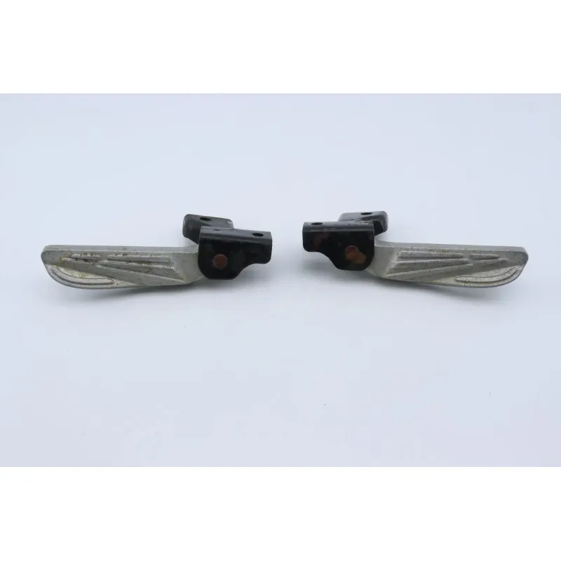 Repose pieds arriere droit PEUGEOT TWEET 125 2010 - 2013