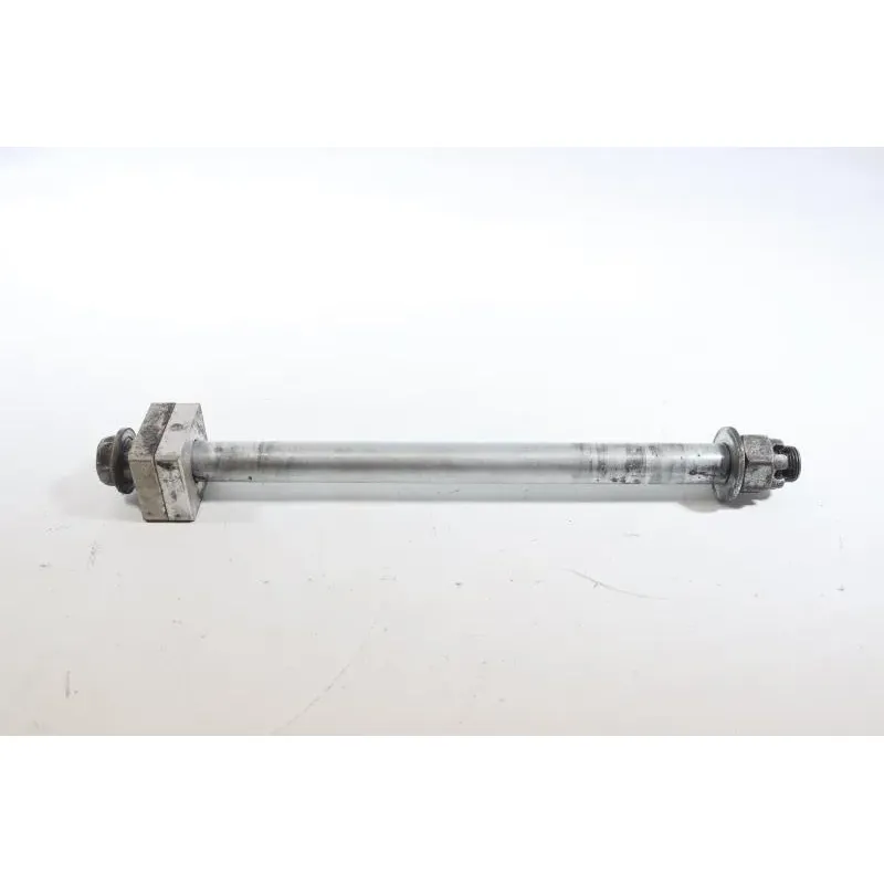 Axe de roue arriere KAWASAKI ER6 650 F 2012 - 2016