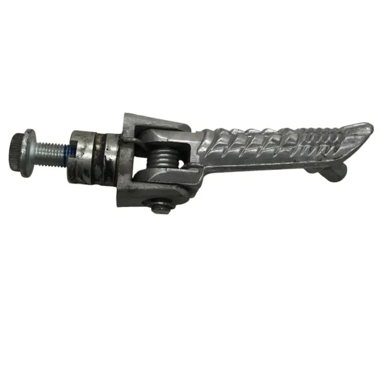 Repose pieds avant droit SUZUKI GSXR 750 2006-2007