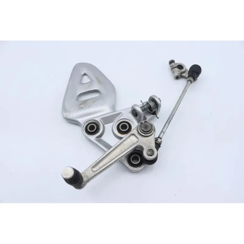 Platine avant gauche SUZUKI GSXR 1300 HAYABUSA 1999 - 2007