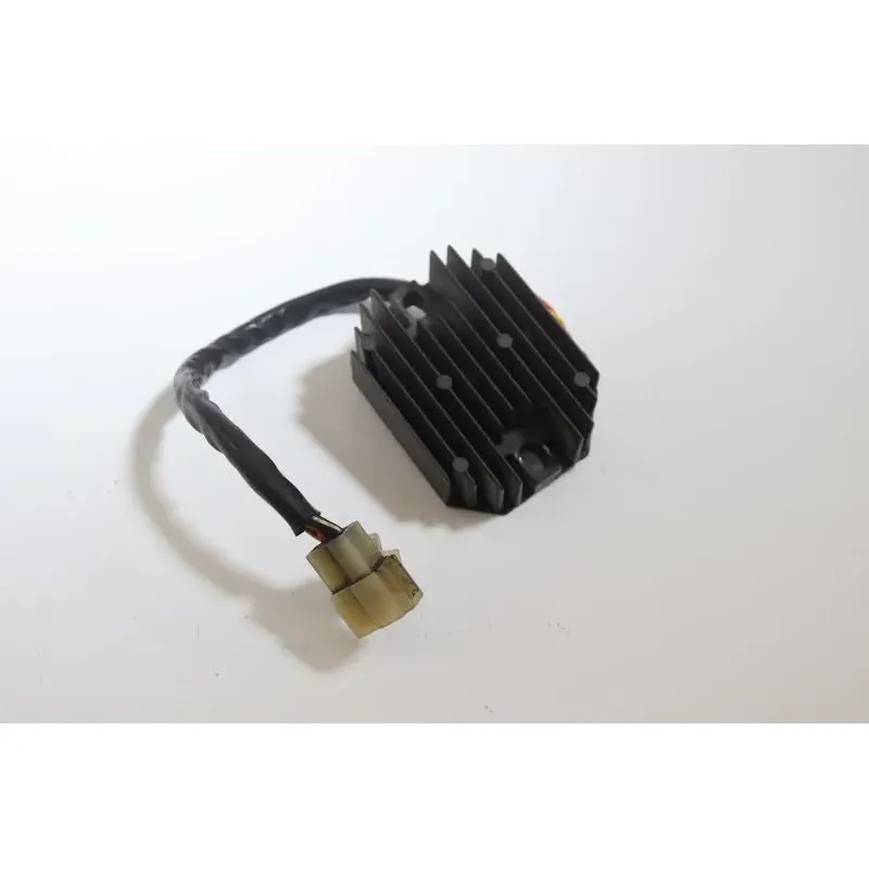 Regulateur charge batterie SUZUKI GSF 400 BANDIT 1991 - 1995