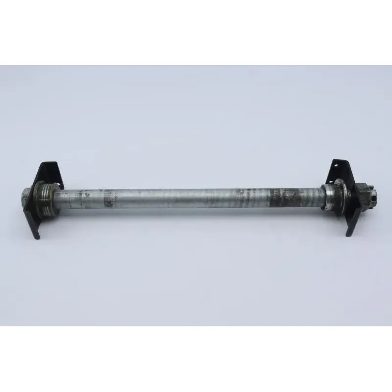 Axe de roue arriere KAWASAKI Z 750 2004 - 2006