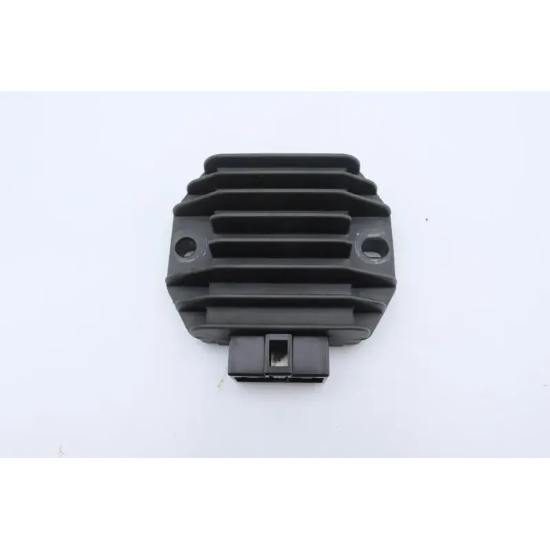 Regulateur charge batterie YAMAHA YBR 125 CUSTOM 2008 - 2014