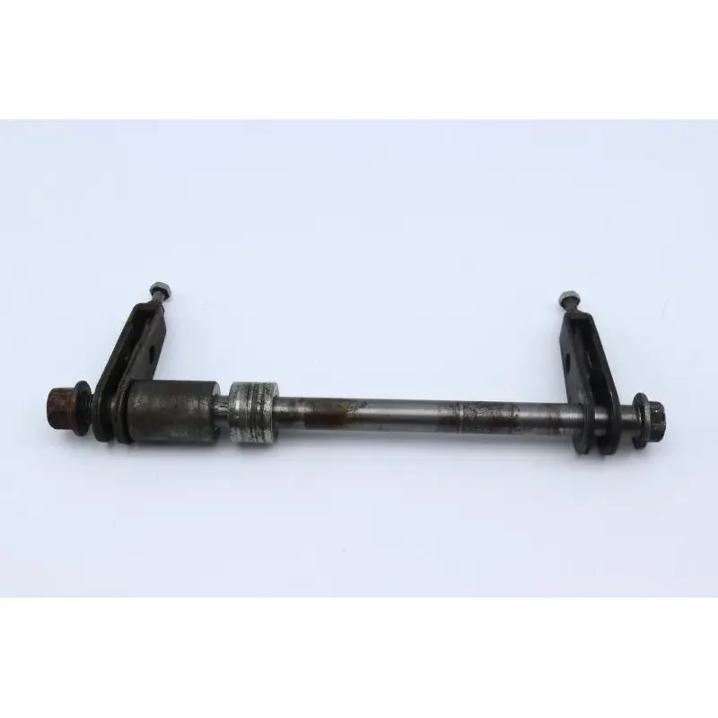 Axe de roue arriere HONDA CB 125 TWIN 1982 - 1988