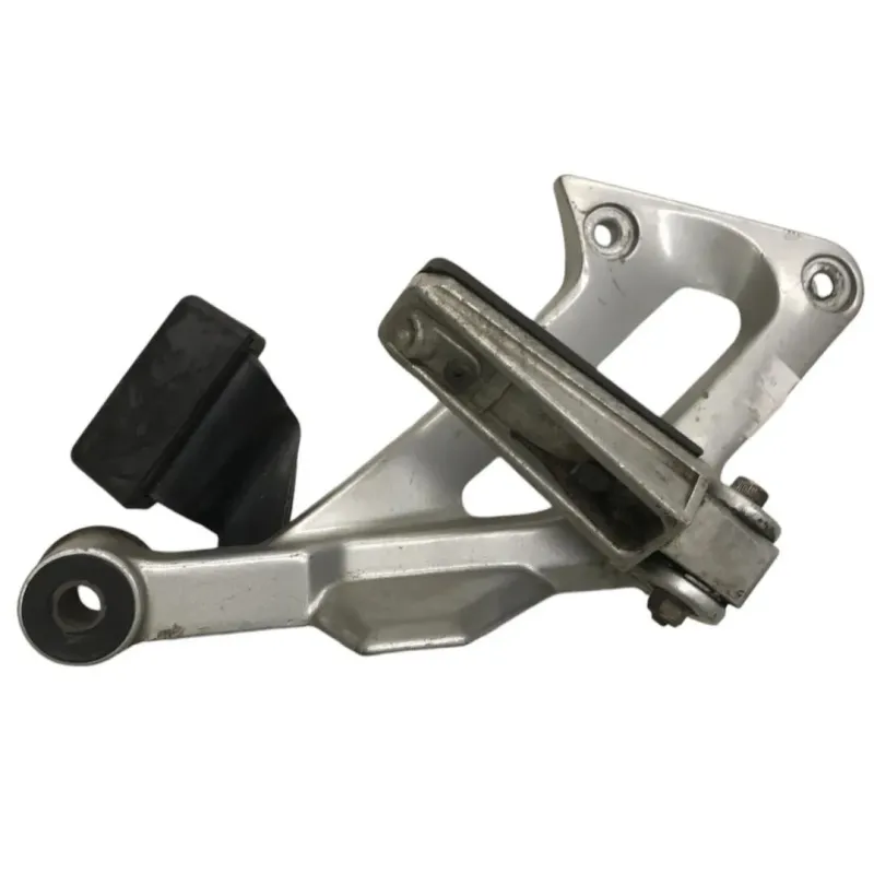 Platine et repose pieds arriere droit YAMAHA FJR 1300 2001-2002