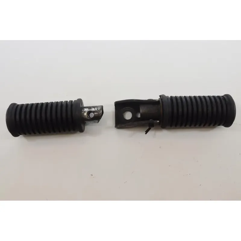 Repose pieds arriere droit SUZUKI TU 125 X SUPER CLASSIC 1999 - 2002
