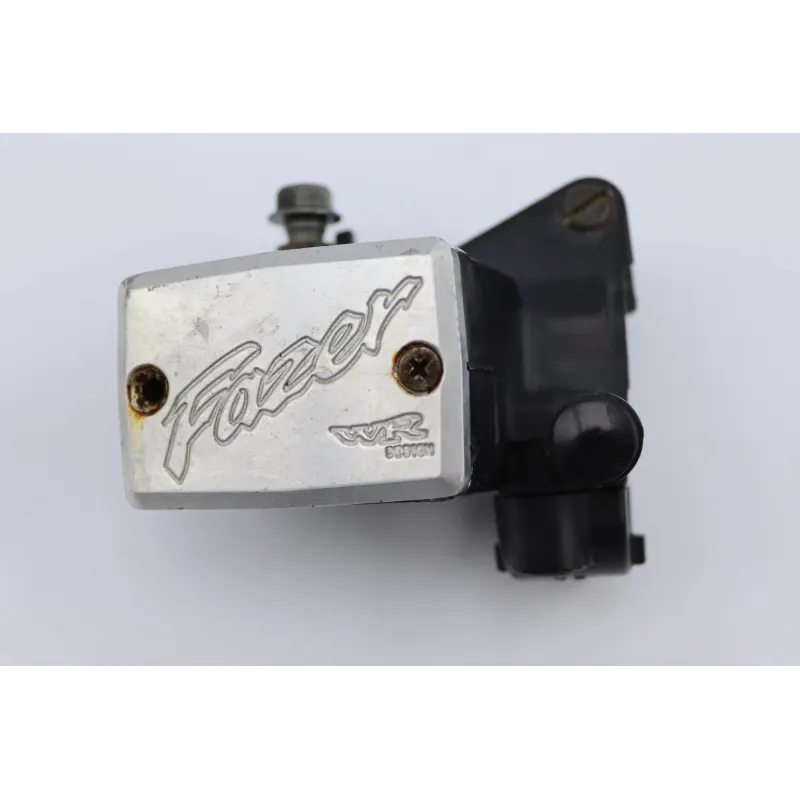 Maitre cylindre frein avant YAMAHA FZS 600 FAZER 1998 - 2001