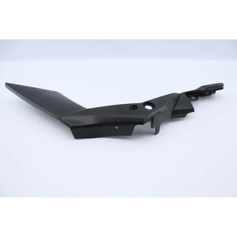 Cache sous selle gauche SUZUKI DL 650 VSTROM 2017 - 2024