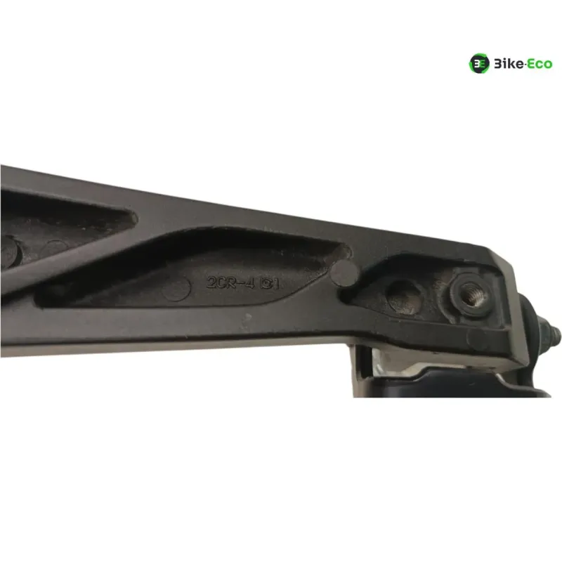 Platine et repose pieds arriere gauche YAMAHA YZF 700 2022-2024 R7