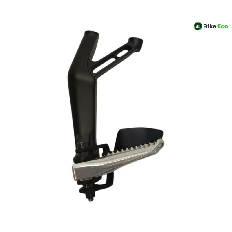 Platine et repose pieds arriere gauche YAMAHA YZF 700 2022-2024 R7