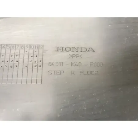 Plancher marche pied droit HONDA NSS 125 2015-2017 FORZA