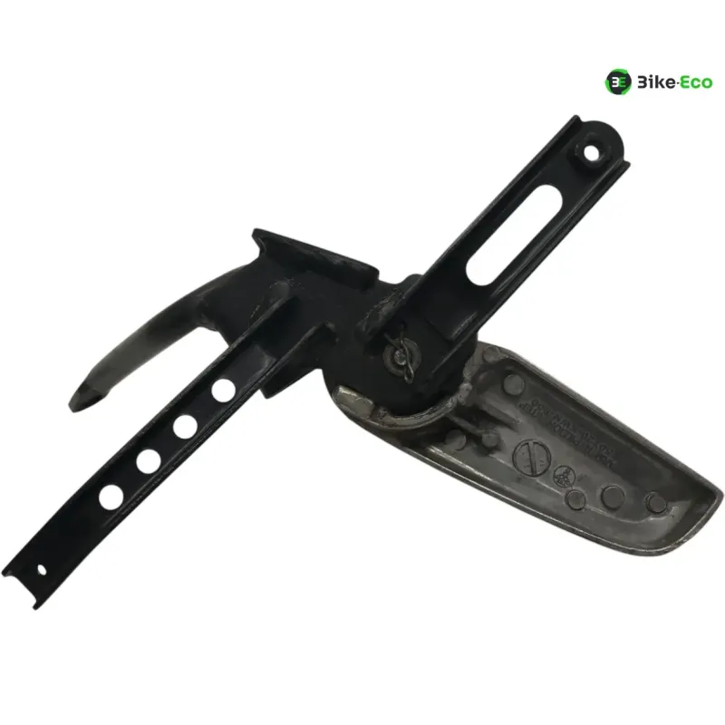 Platine et repose pieds arriere droit HONDA PCX 125 2010-2013