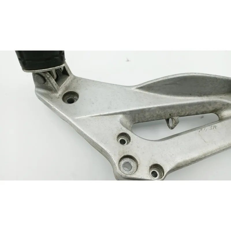 Platine avant droite HONDA NTV 650 DEAUVILLE 1998 - 2005