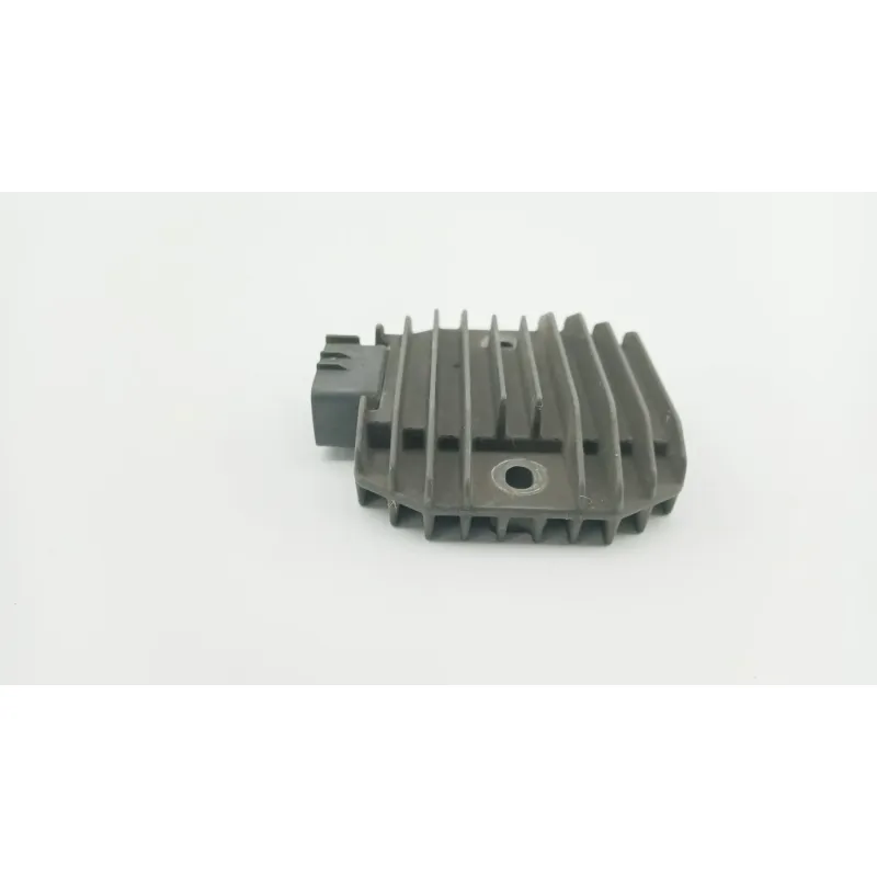Regulateur charge batterie YAMAHA YPR 125 XMAX 2006 - 2009