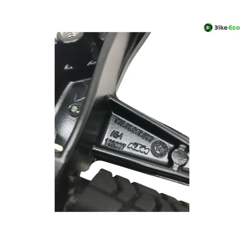 Platine et repose pieds arriere gauche KTM RC 125 2014-2016