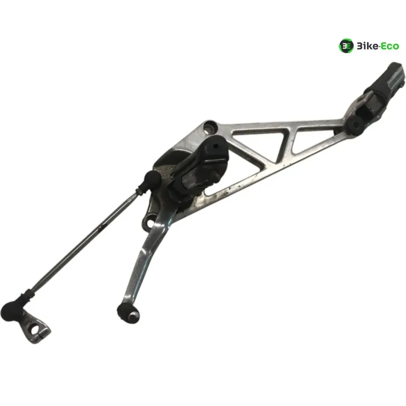 Platine avant gauche HONDA VF 750 F 1983-1984