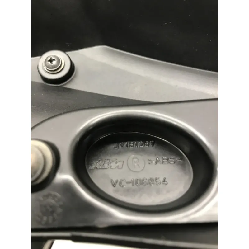Cache flanc de carenage droit KTM RC 125 2014-2016