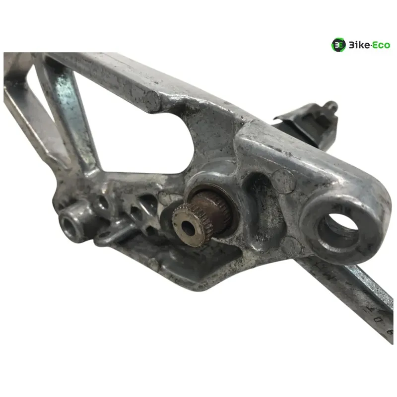 Platine avant droite HONDA VF 750 F 1983-1984