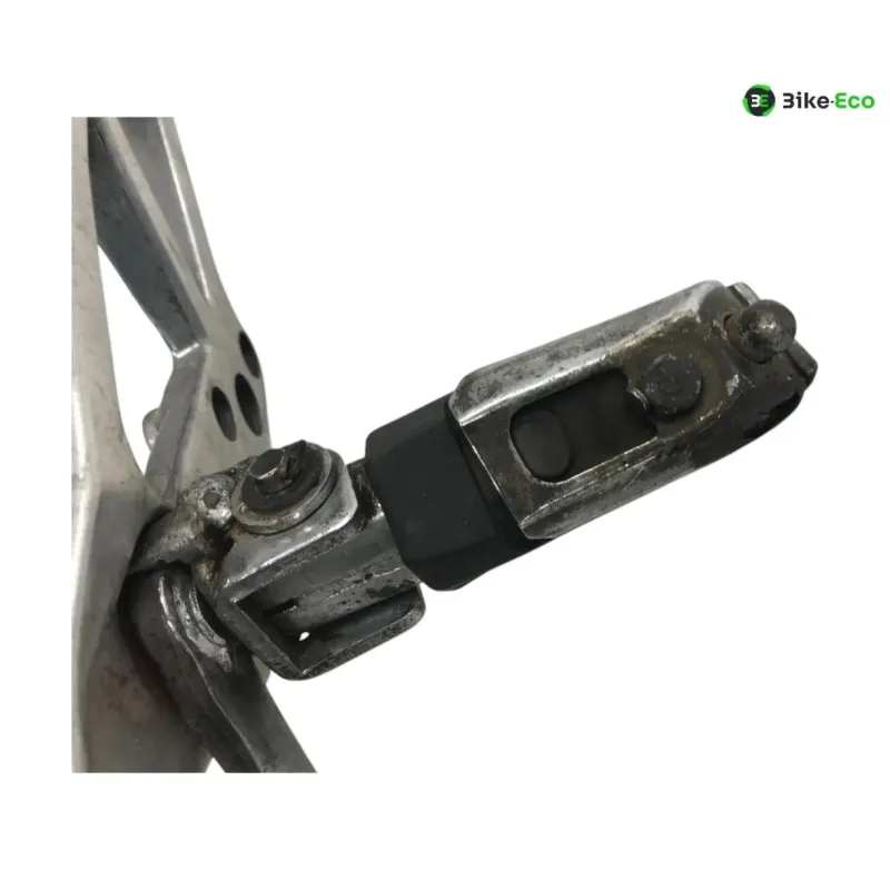 Platine avant droite HONDA VF 750 F 1983-1984