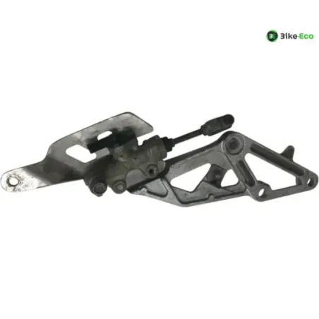 Platine avant droite SUZUKI GSXR 750 1992-1995