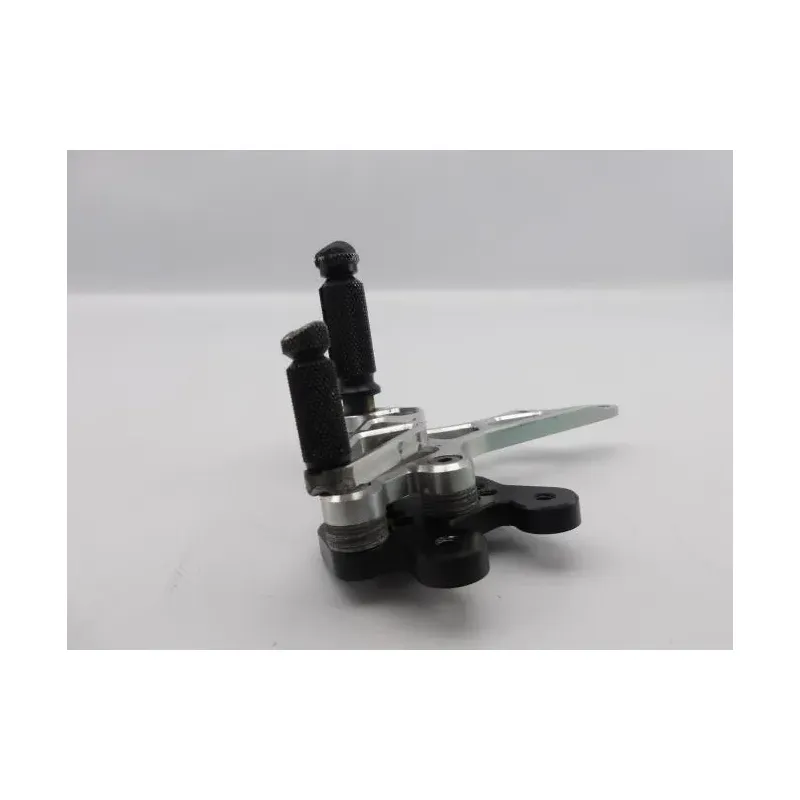 Platine avant droite SUZUKI GSXR 1000 2007 - 2008
