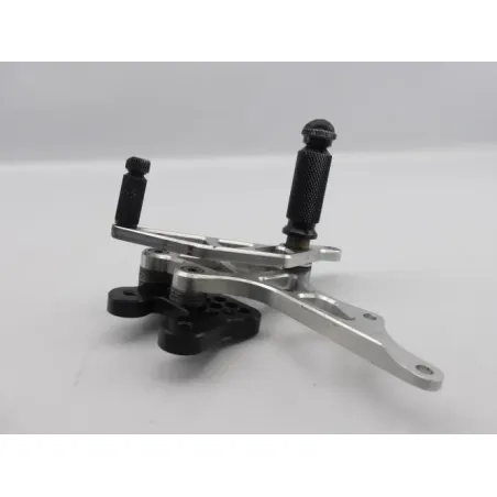 Platine avant droite SUZUKI GSXR 1000 2007 - 2008