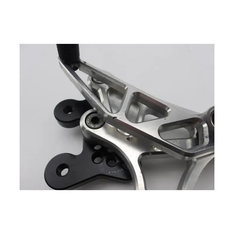 Platine avant droite SUZUKI GSXR 1000 2007 - 2008