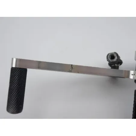 Platine avant gauche SUZUKI GSXR 1000 2007 - 2008