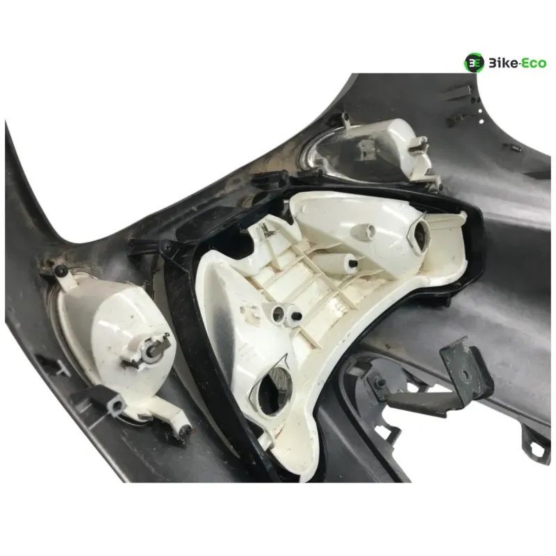 Cache carenage tete de fourche YAMAHA YP 125 2003-2006 MAJESTY