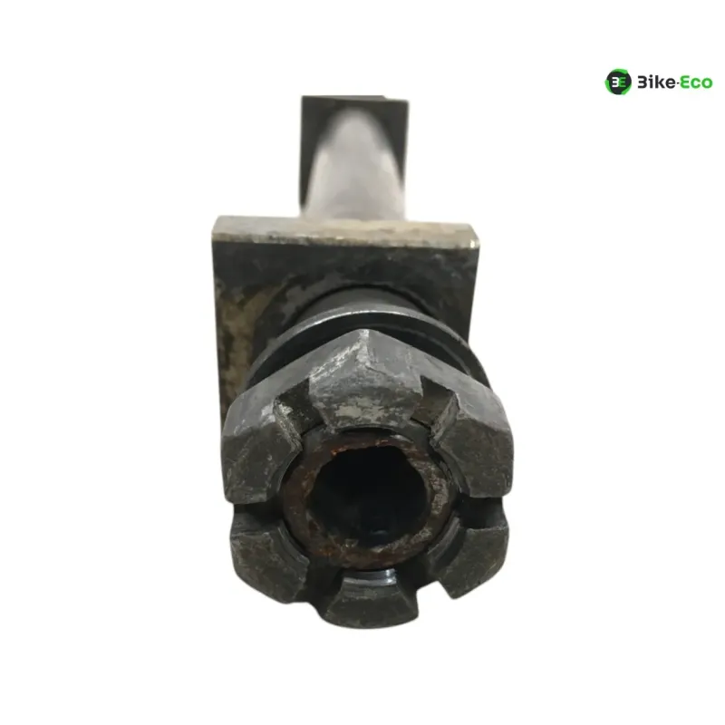 Axe de roue arriere KAWASAKI KXF 250 2011-2012