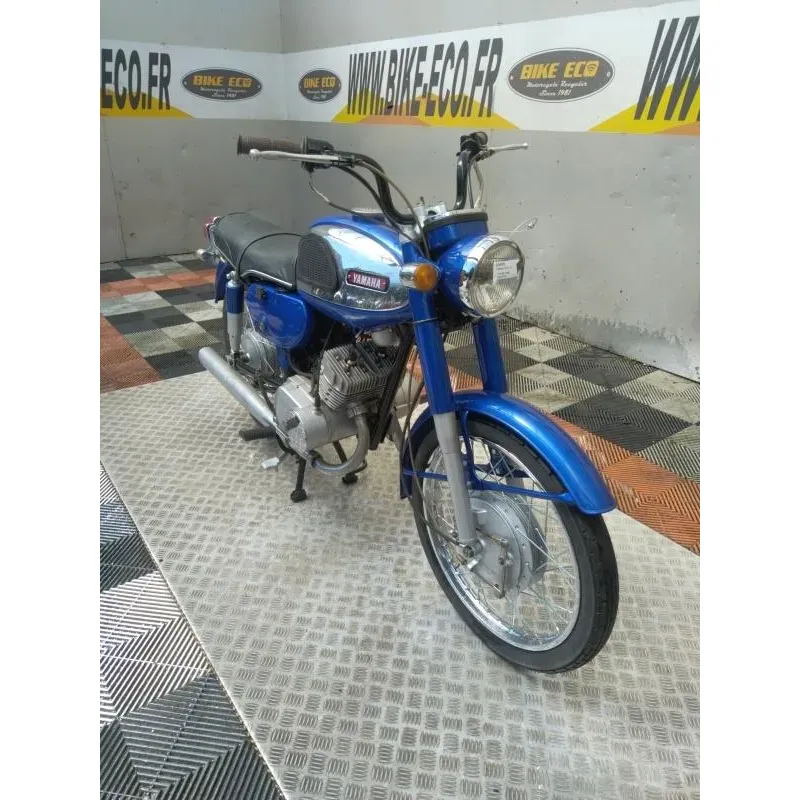 YAMAHA YCS 180