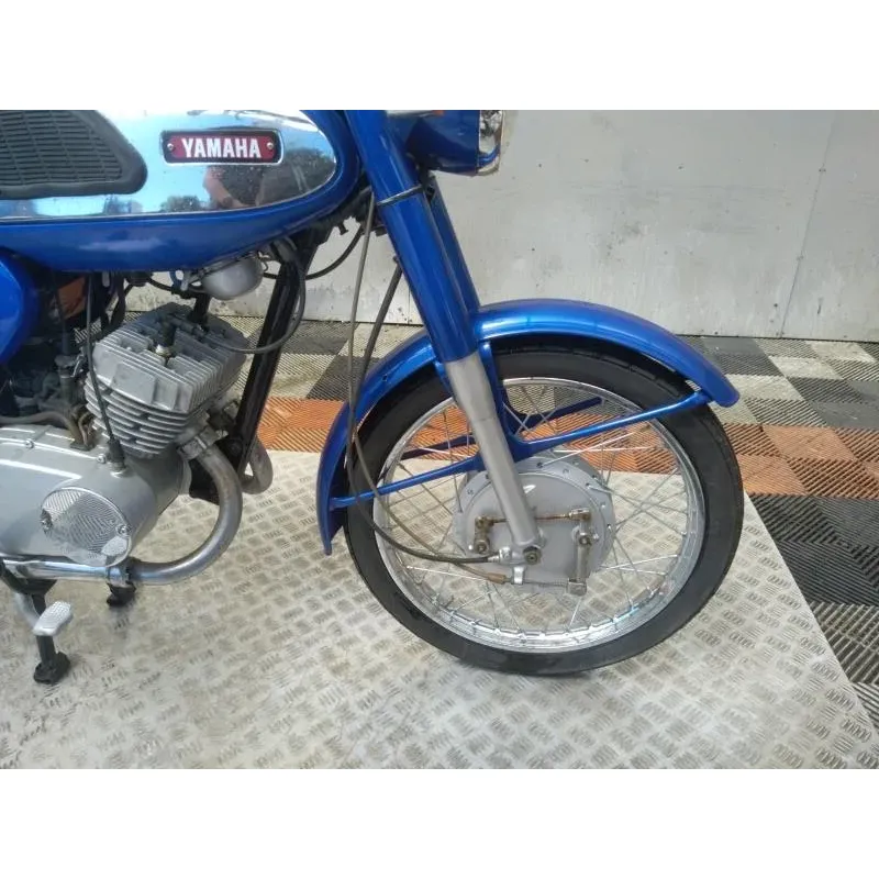 YAMAHA YCS 180