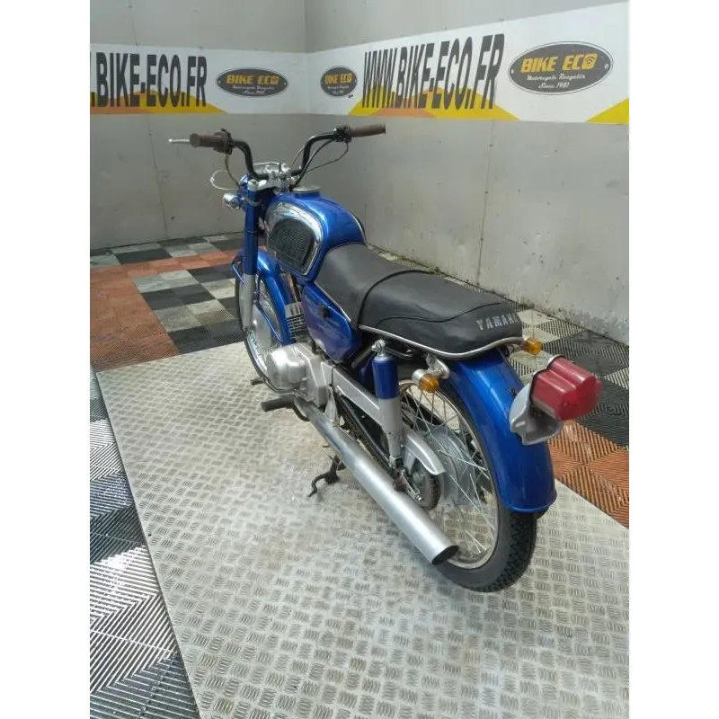 YAMAHA YCS 180