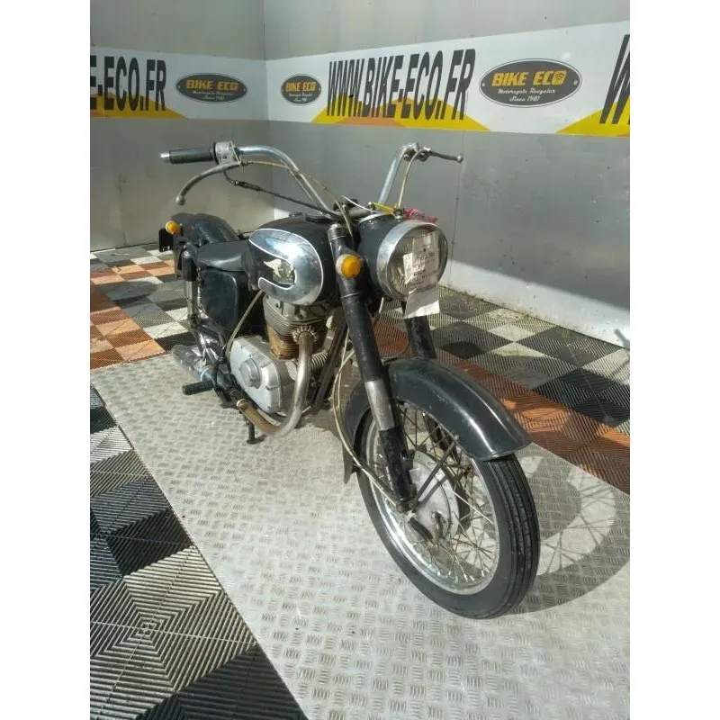 MEGURO 250 SG