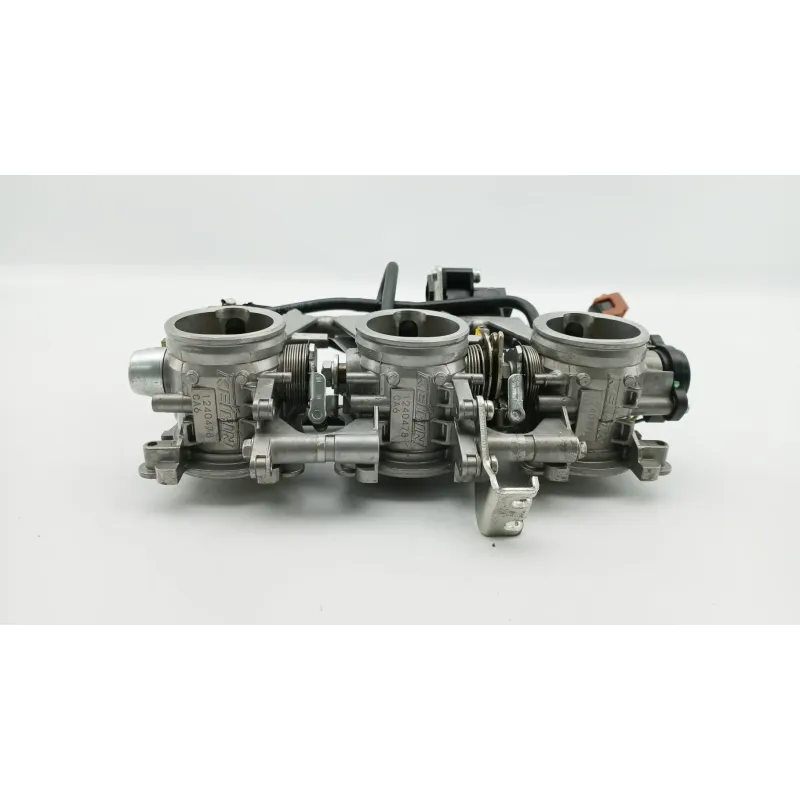 Rampe d'injection TRIUMPH STREET TRIPLE 675 2011 - 2012