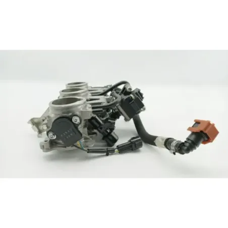 Rampe d'injection TRIUMPH STREET TRIPLE 675 2011 - 2012
