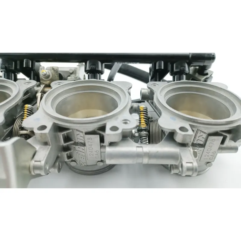 Rampe d'injection TRIUMPH STREET TRIPLE 675 2011 - 2012