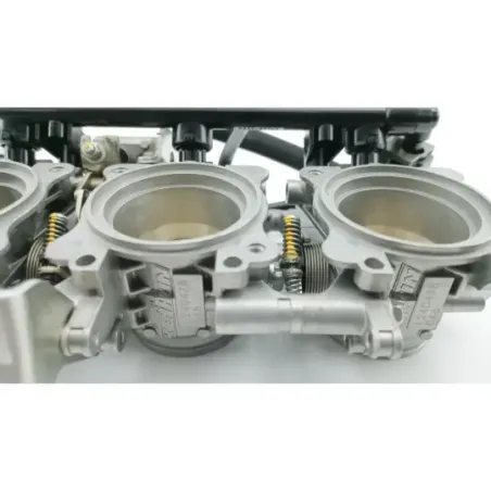 Rampe d'injection TRIUMPH STREET TRIPLE 675 2011 - 2012