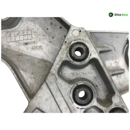 Platine avant gauche SUZUKI GSX 1300 BK 2007-2011 B-KING
