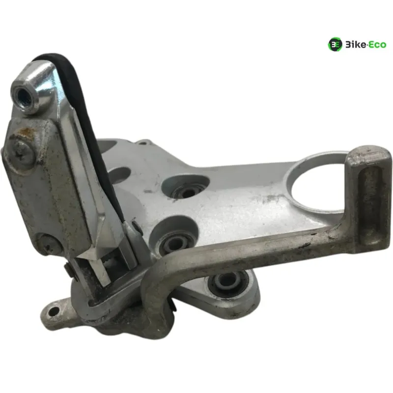 Platine avant droite SUZUKI GSX 1300 BK 2007-2011 B-KING